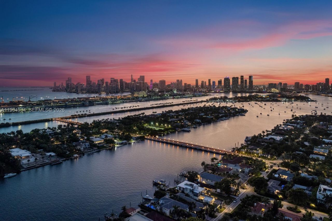 176 S Hibiscus Drive, Miami Beach, FL 33139 Photo