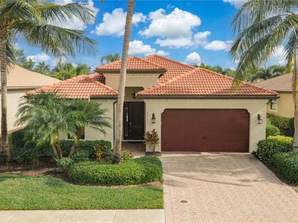 26141 Saint Michael LN, BONITA SPRINGS, FL 34135