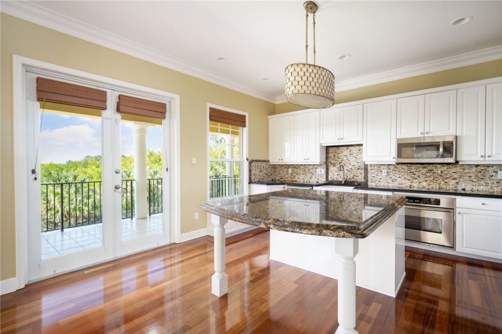 230 Shores Drive, Vero Beach, FL 32963 Photo