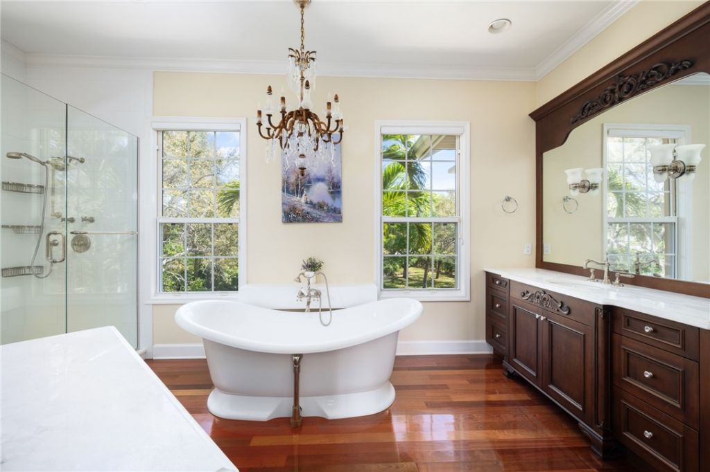 230 Shores Drive, Vero Beach, FL 32963 Photo