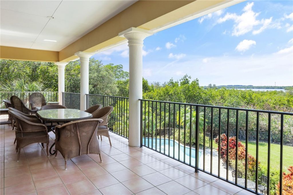 230 Shores Drive, Vero Beach, FL 32963 Photo