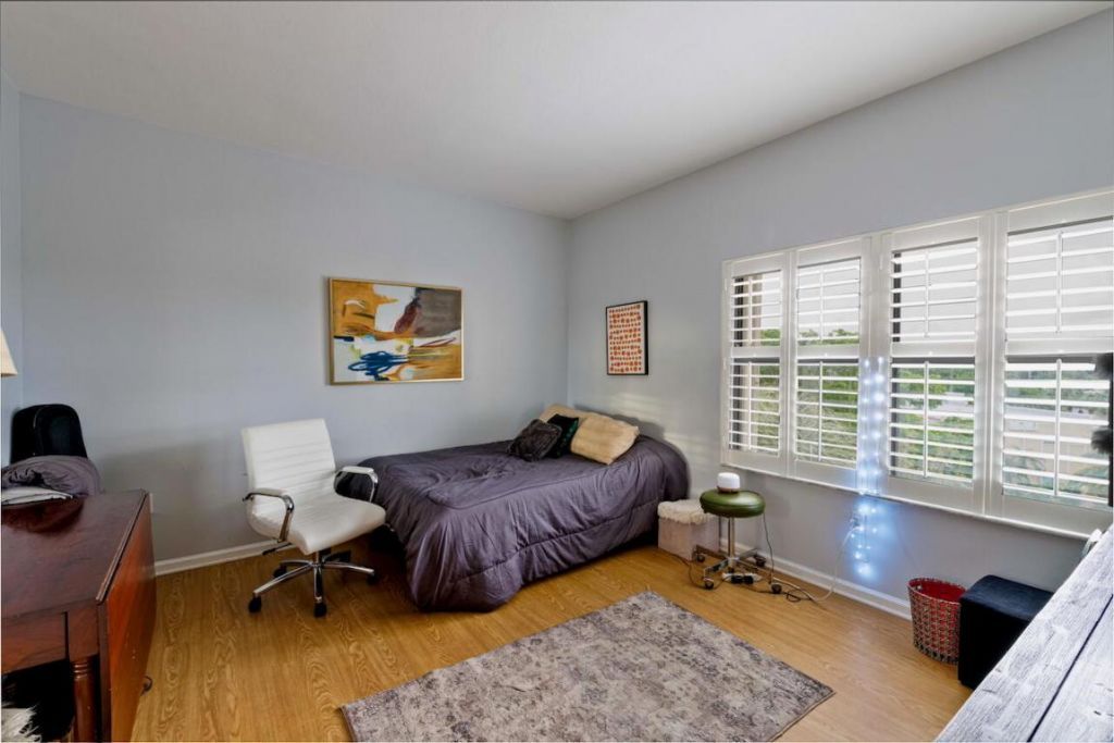 300 Uno Lago Drive, Unit 405, Juno Beach, FL 33408 Photo