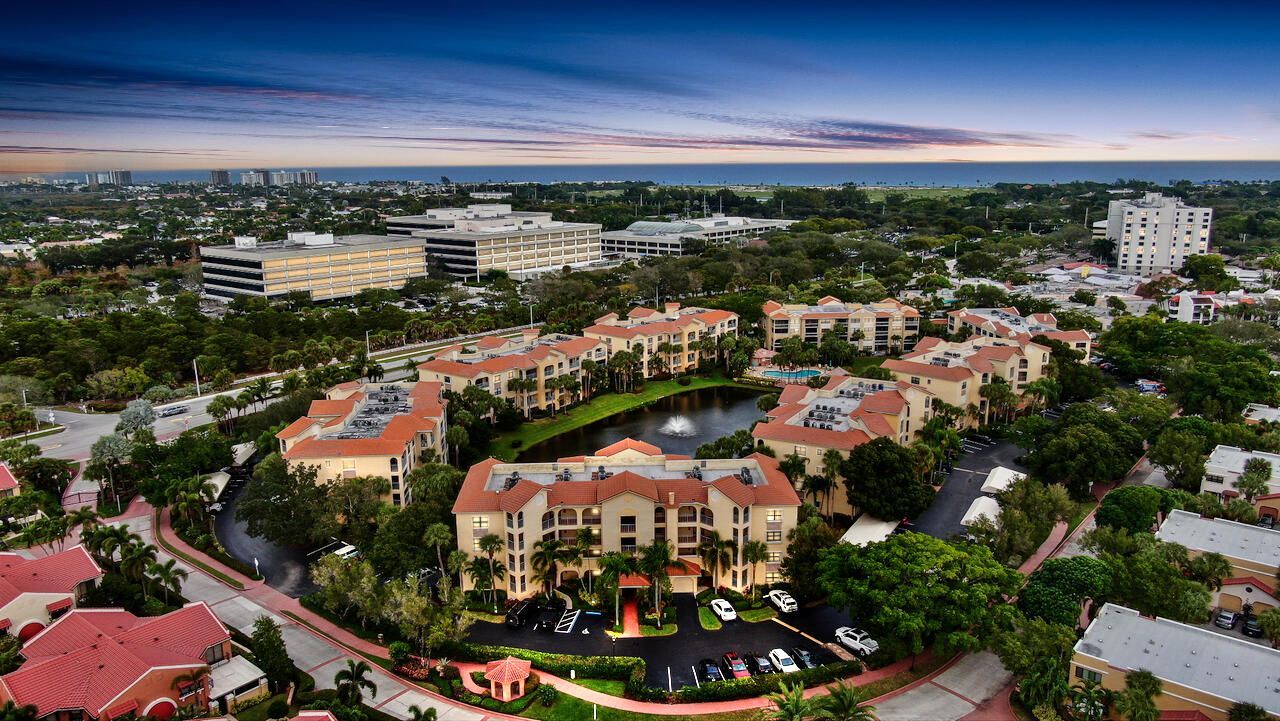 300 Uno Lago Drive, Unit 405, Juno Beach, FL 33408 Photo