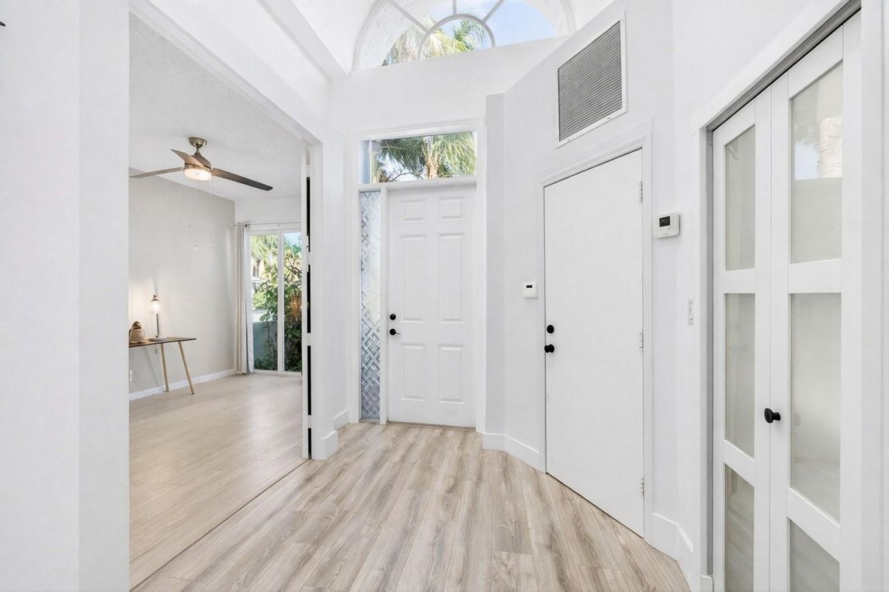 6584 Hampton Cir, Boca Raton, FL 33496 Photo