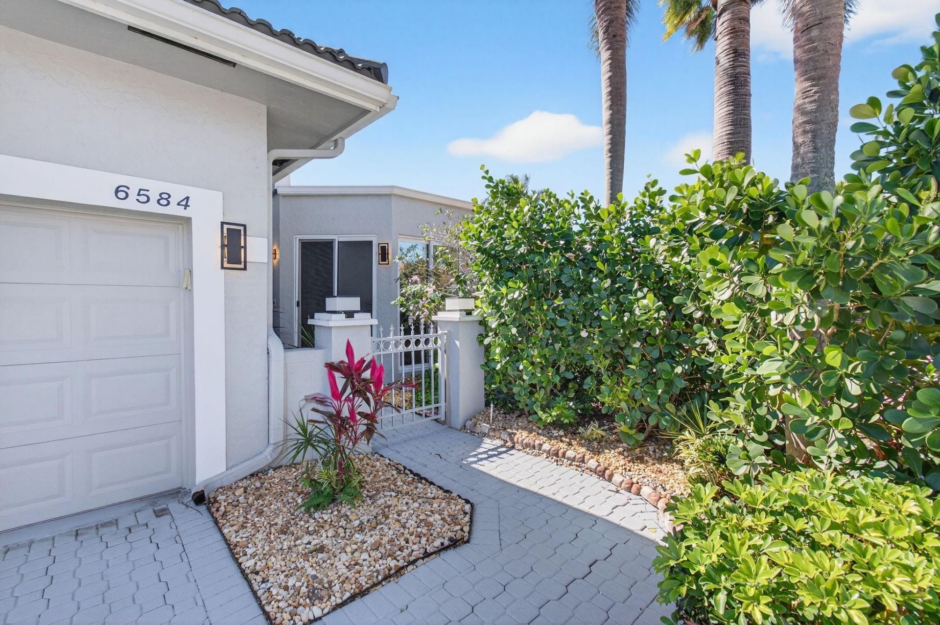 6584 Hampton Cir, Boca Raton, FL 33496 Photo