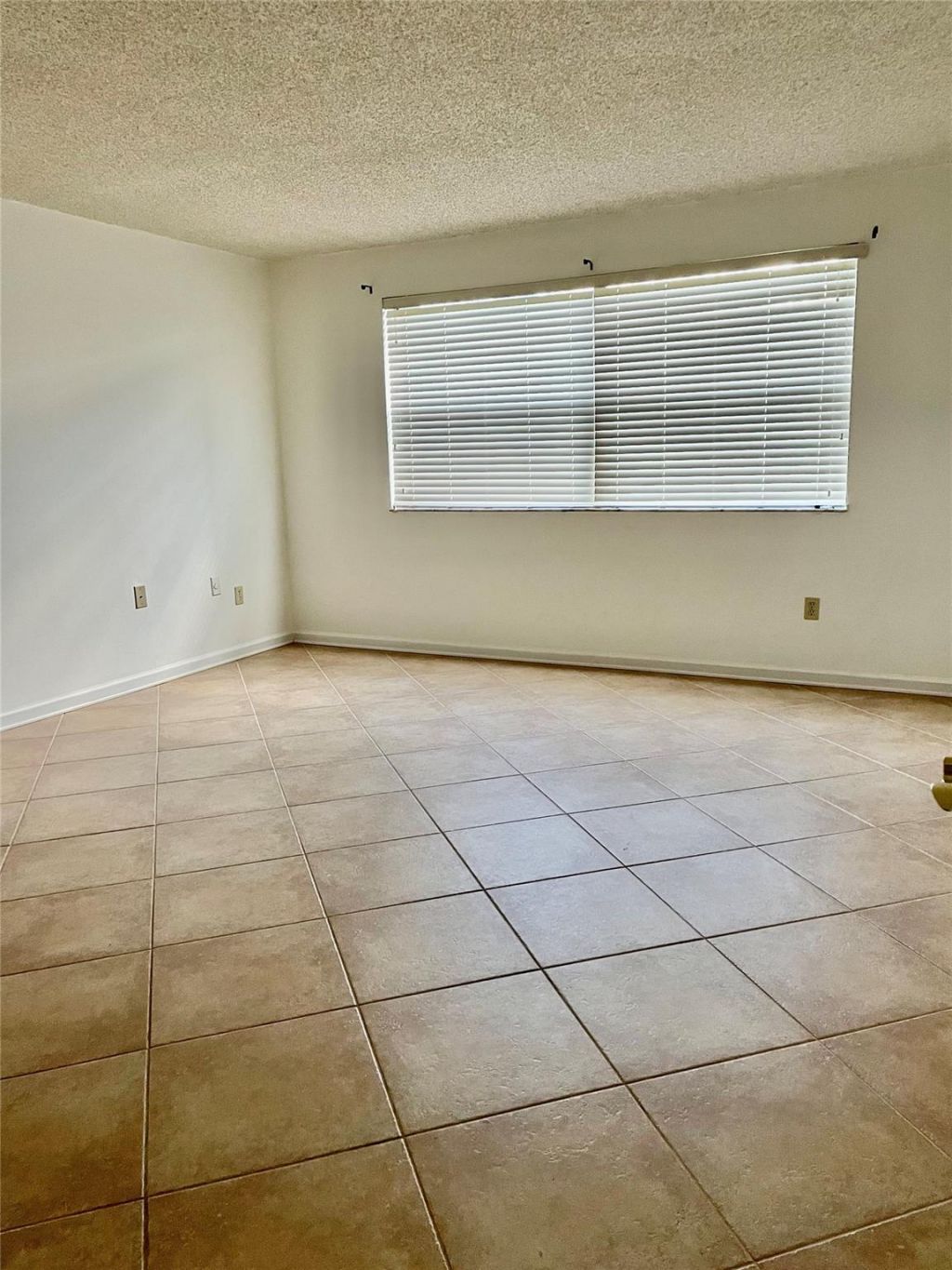 16051 Blatt Blvd, Unit 103, Weston, FL 33326 Photo