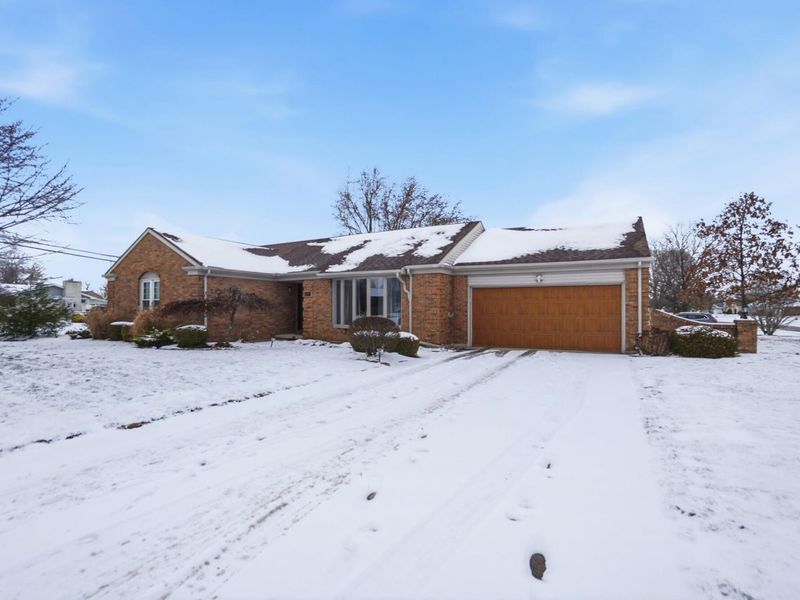 819 Canyon Drive, Lima, OH 45804 Photo 3