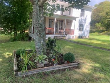 42 Sunnyside Street, Friendship, NY 14739