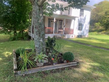 42 Sunnyside Street, Friendship, NY 14739