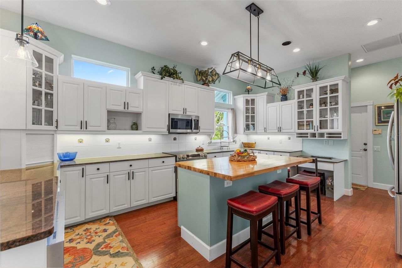 5334 Calle Florida, Sarasota, FL 34242 Photo