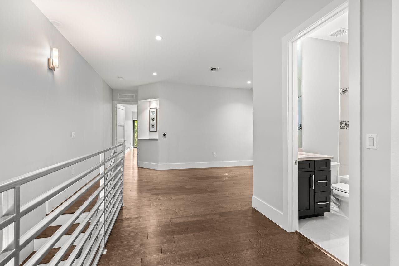 928 NE 16th Avenue, Unit 928, Fort Lauderdale, FL 33304 Photo