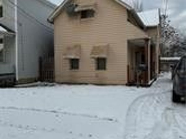 7127 Deveny Avenue, Cleveland, OH 44105