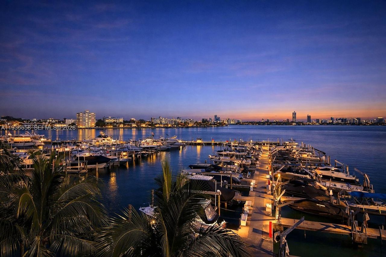 7601 E Treasure Dr, Unit 611, North Bay Village, FL 33141 Photo