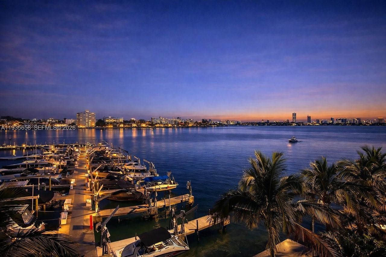 7601 E Treasure Dr, Unit 611, North Bay Village, FL 33141 Photo