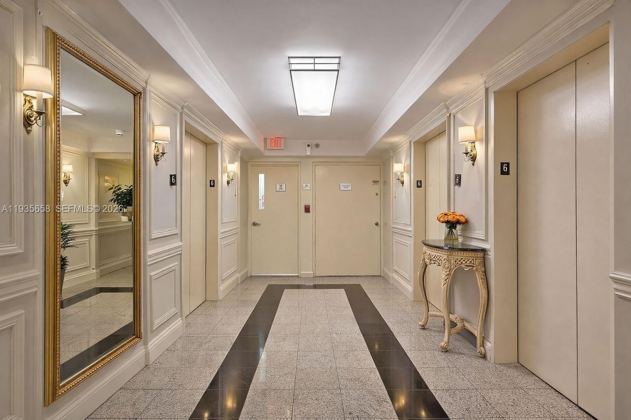 7601 E Treasure Dr, Unit 611, North Bay Village, FL 33141 Photo