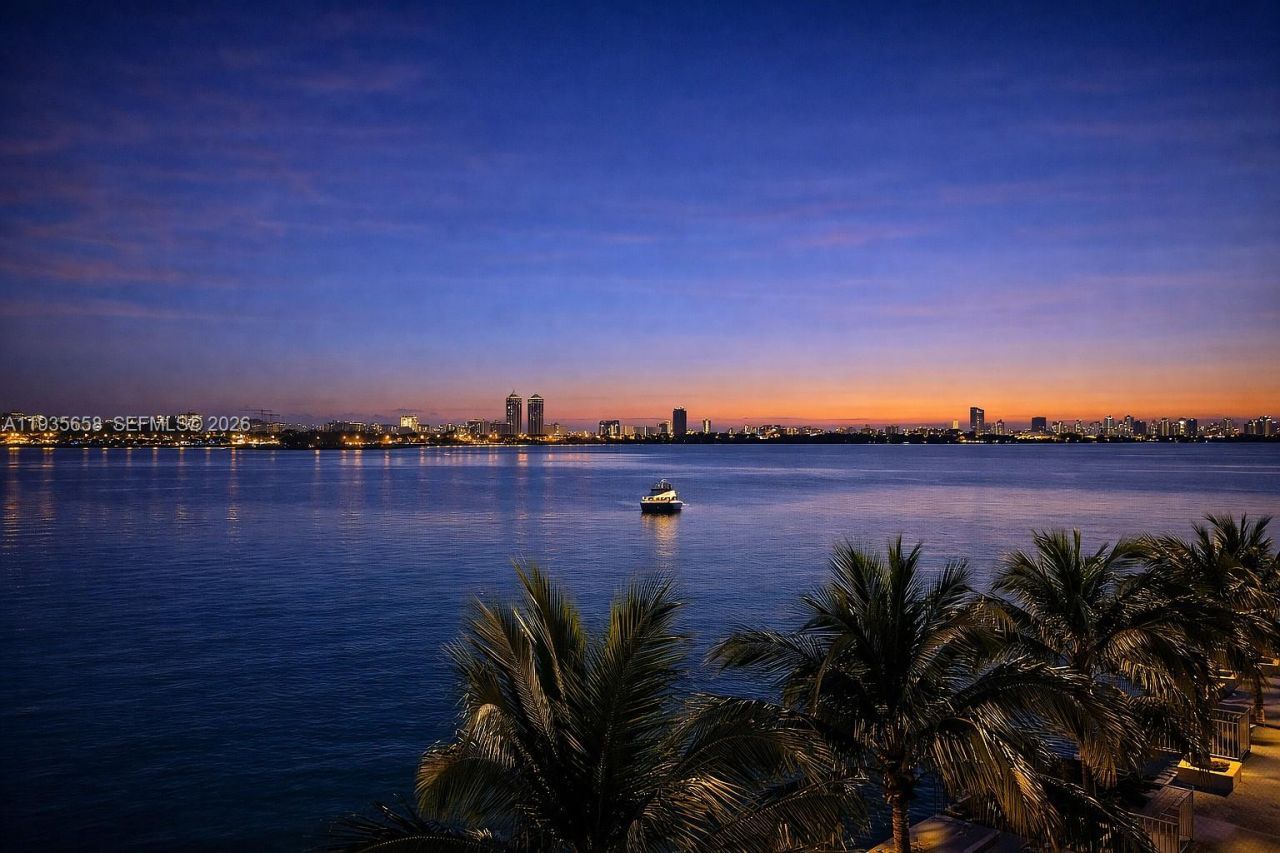 7601 E Treasure Dr, Unit 611, North Bay Village, FL 33141 Photo