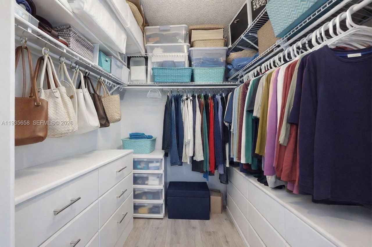 7601 E Treasure Dr, Unit 611, North Bay Village, FL 33141 Photo