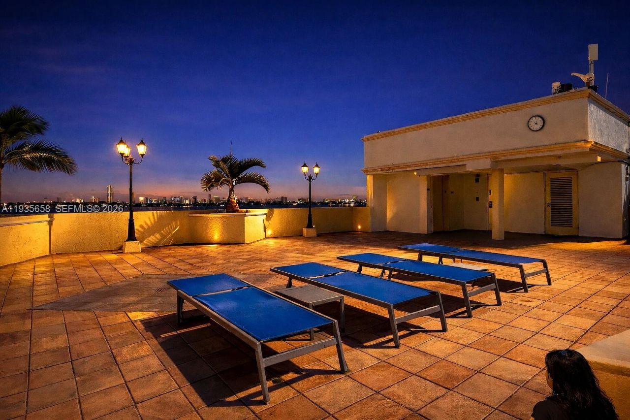 7601 E Treasure Dr, Unit 611, North Bay Village, FL 33141 Photo