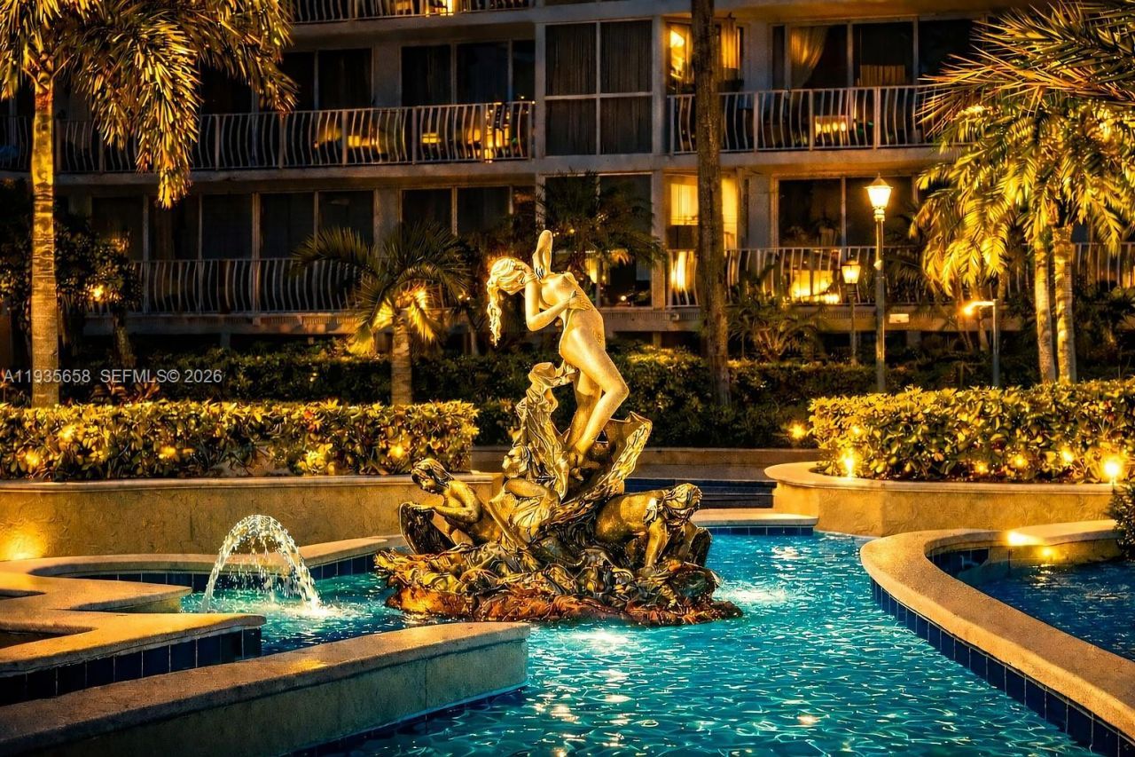 7601 E Treasure Dr, Unit 611, North Bay Village, FL 33141 Photo