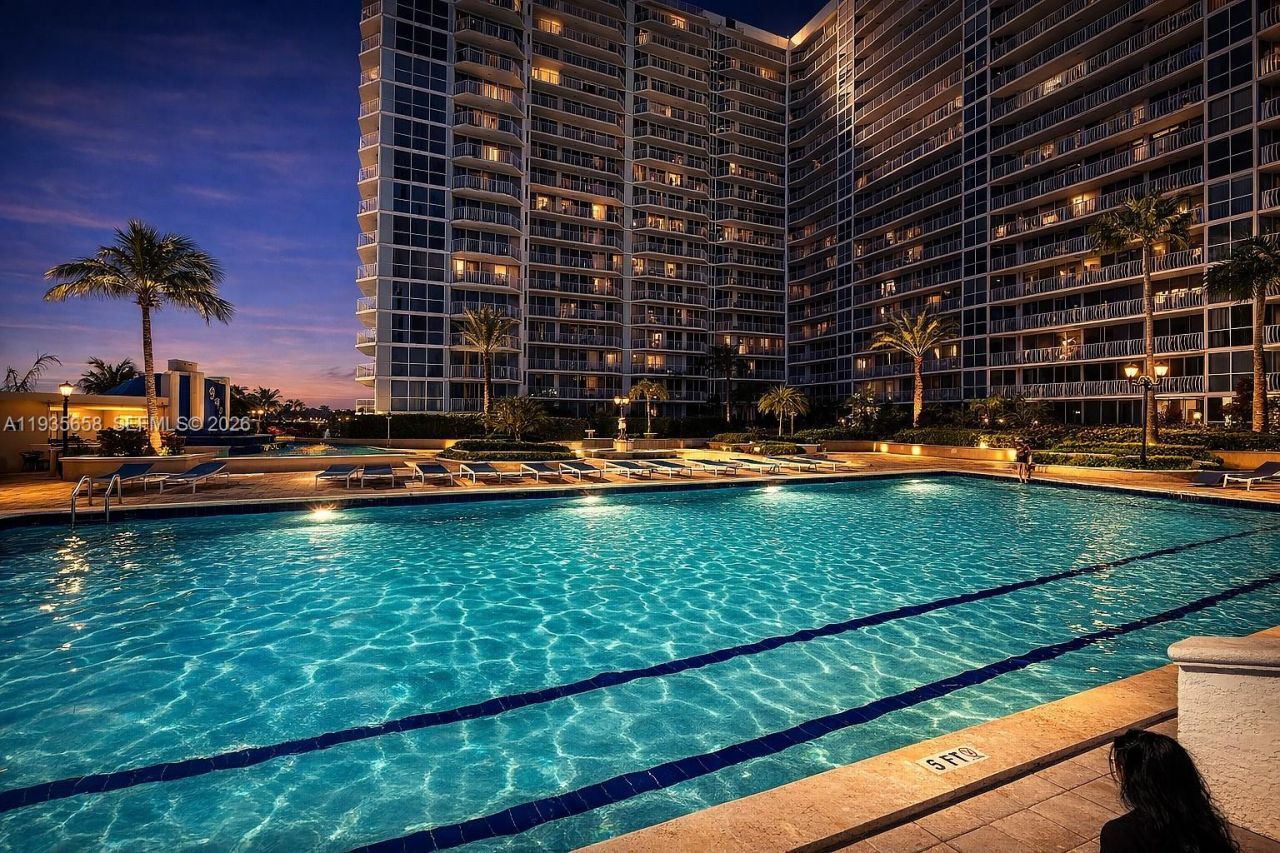 7601 E Treasure Dr, Unit 611, North Bay Village, FL 33141 Photo