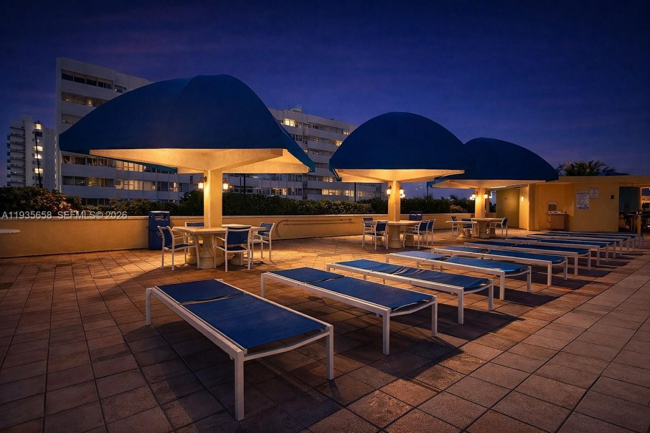 7601 E Treasure Dr, Unit 611, North Bay Village, FL 33141 Photo