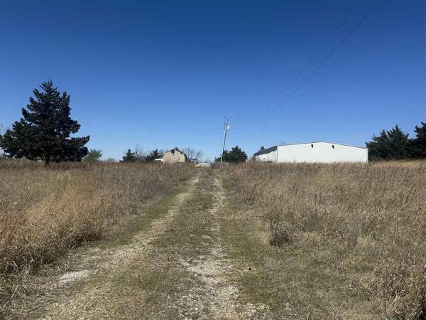 19500 E 6th Street, Yale, OK 74085