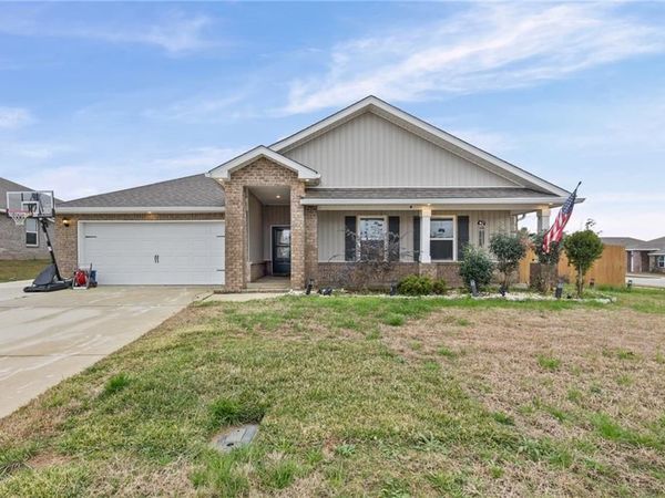 8305 Glenwood Way, Semmes, AL 36575