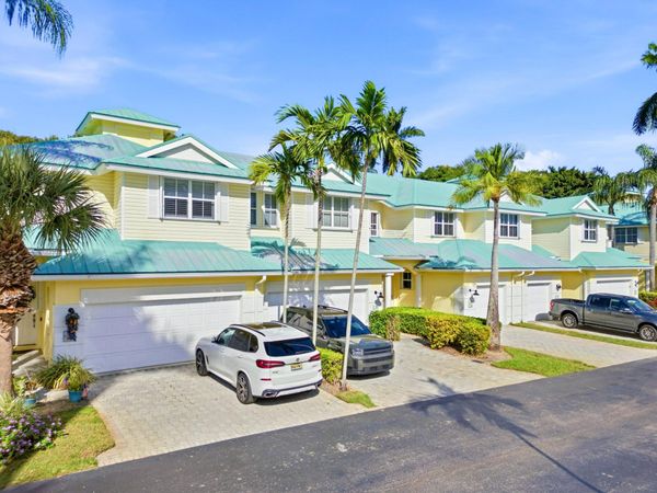 125 Barefoot Cove, Hypoluxo, FL 33462
