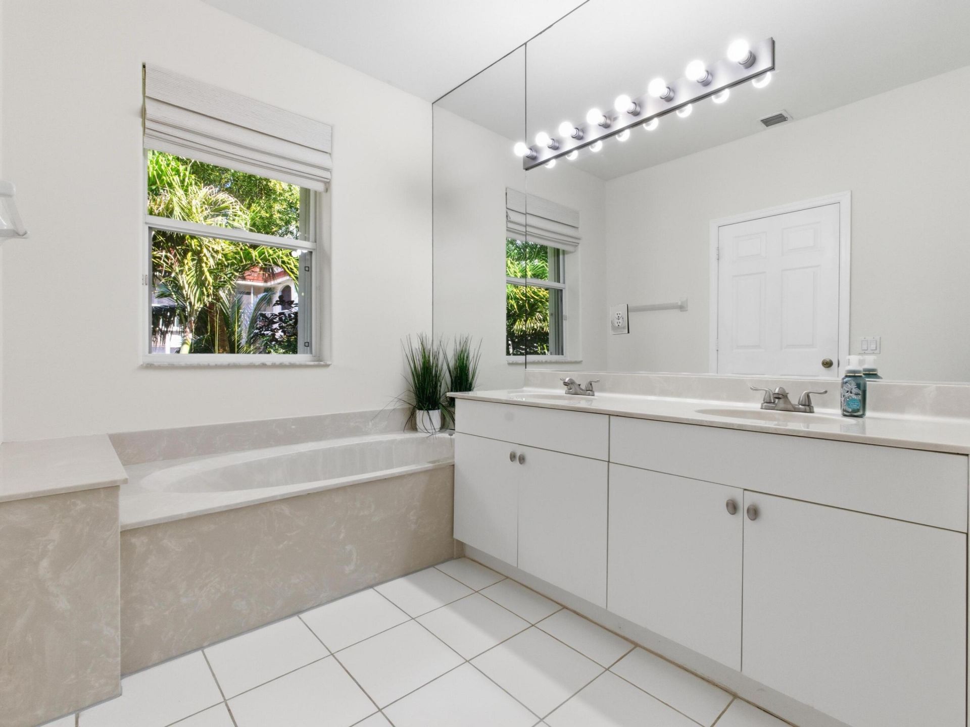 125 Barefoot Cove, Hypoluxo, FL 33462 Photo