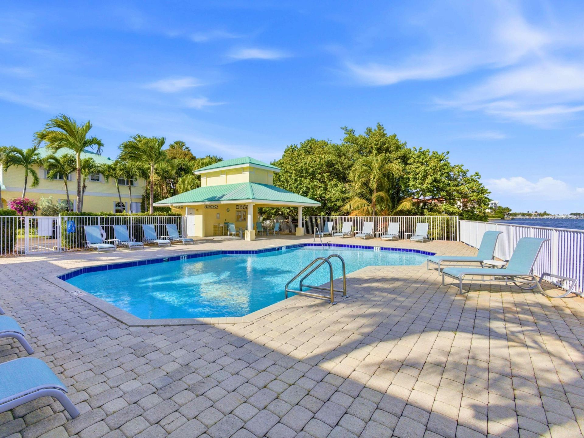125 Barefoot Cove, Hypoluxo, FL 33462 Photo