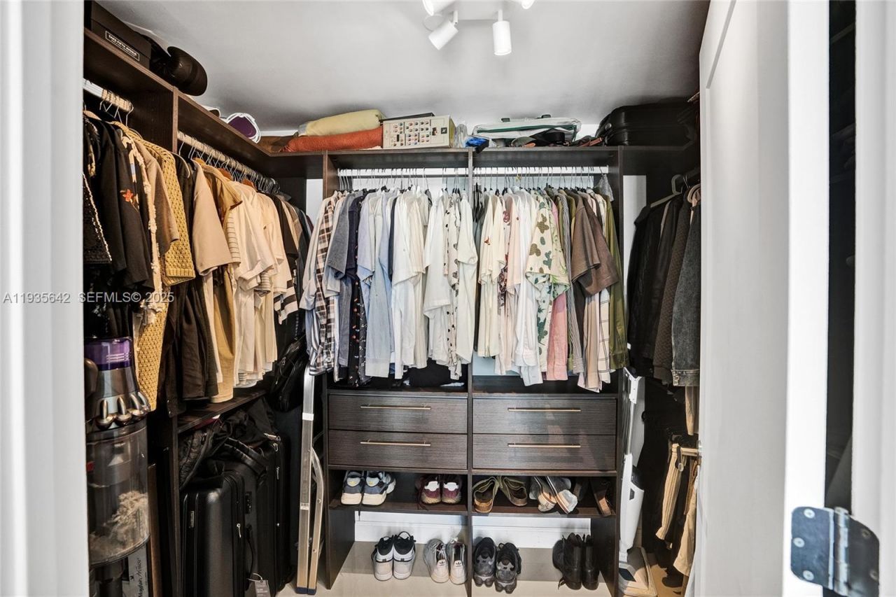 601 NE 27th St, Unit 1507, Miami, FL 33137 Photo