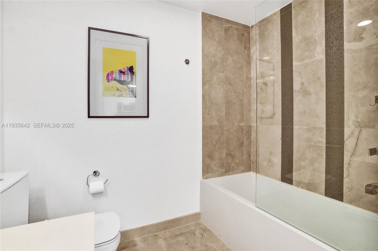 601 NE 27th St, Unit 1507, Miami, FL 33137 Photo