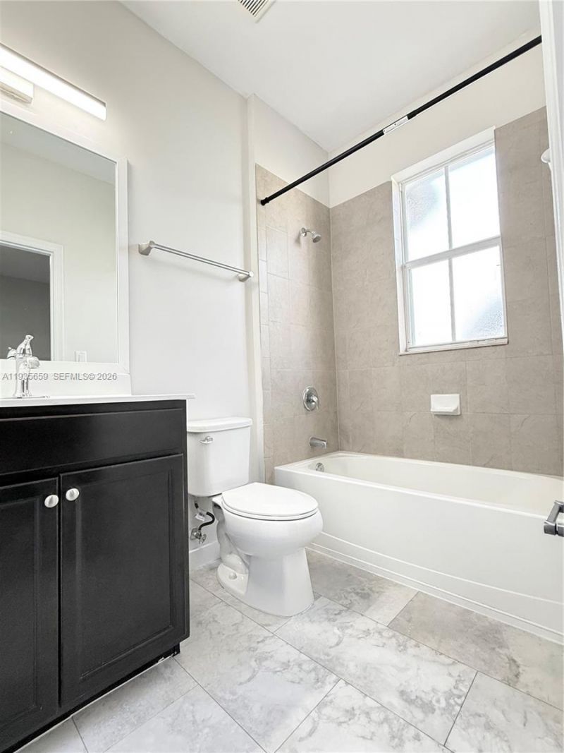 134 SE 28th Ter, Unit 5, Homestead, FL 33033 Photo