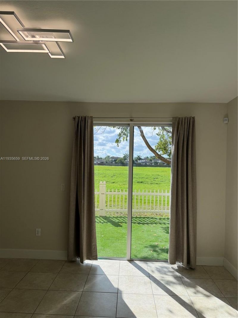 134 SE 28th Ter, Unit 5, Homestead, FL 33033 Photo