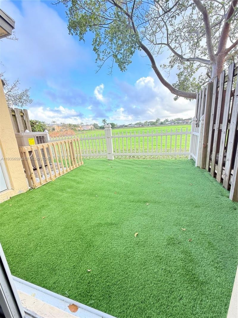 134 SE 28th Ter, Unit 5, Homestead, FL 33033 Photo