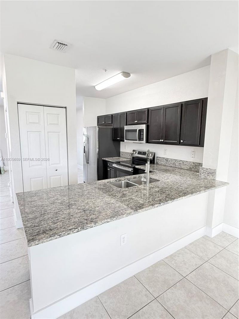 134 SE 28th Ter, Unit 5, Homestead, FL 33033 Photo