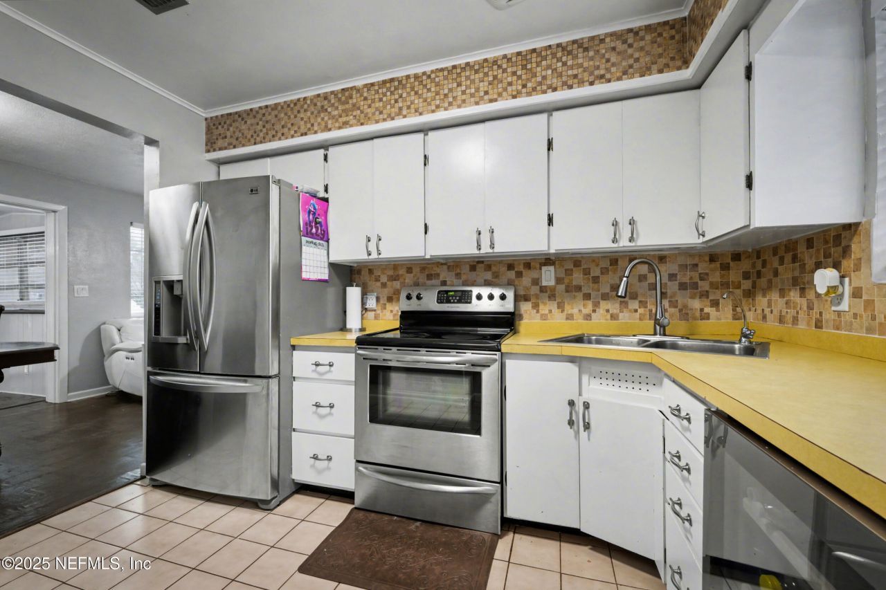4233 Aldington Drive, Jacksonville, FL 32210 Photo