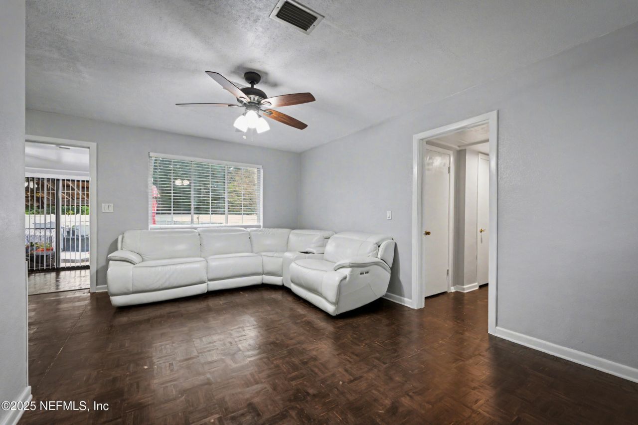 4233 Aldington Drive, Jacksonville, FL 32210 Photo