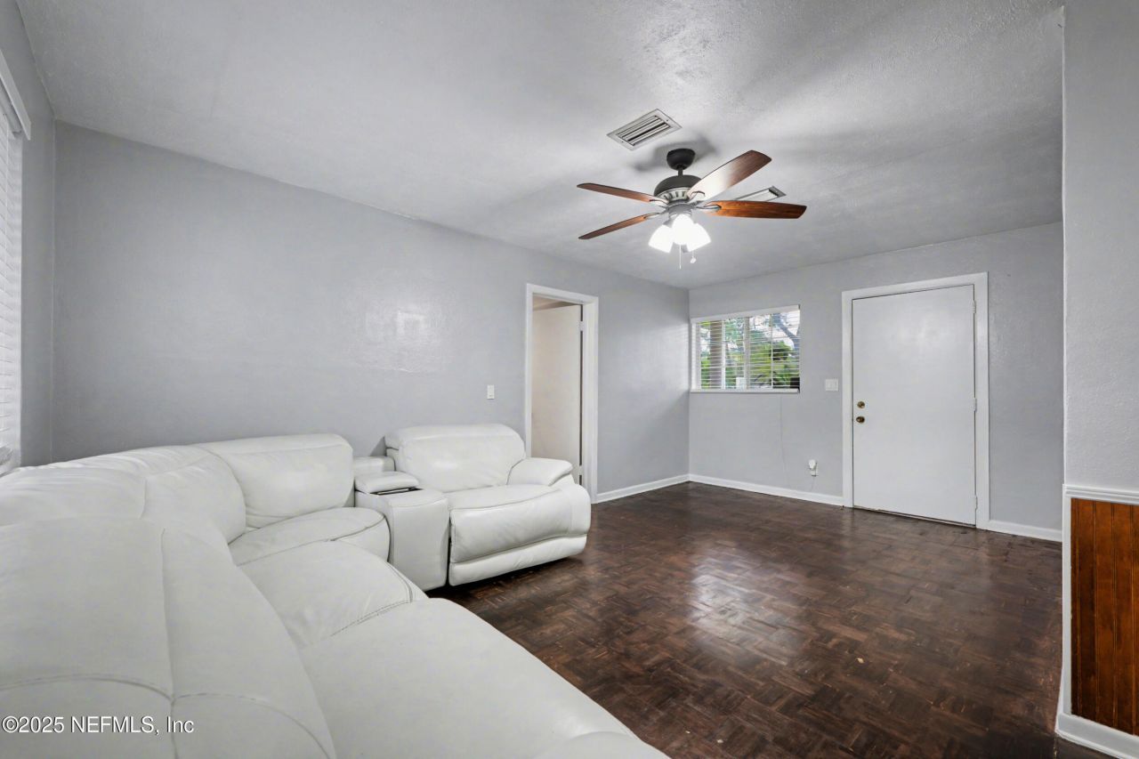 4233 Aldington Drive, Jacksonville, FL 32210 Photo