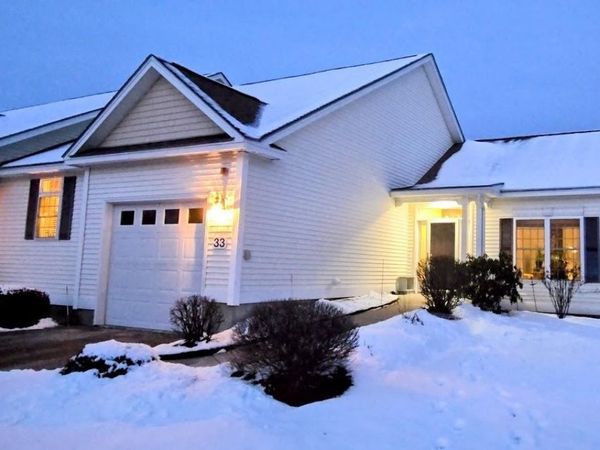 33 Old Stage Road, Unit 34, Litchfield, NH 03052