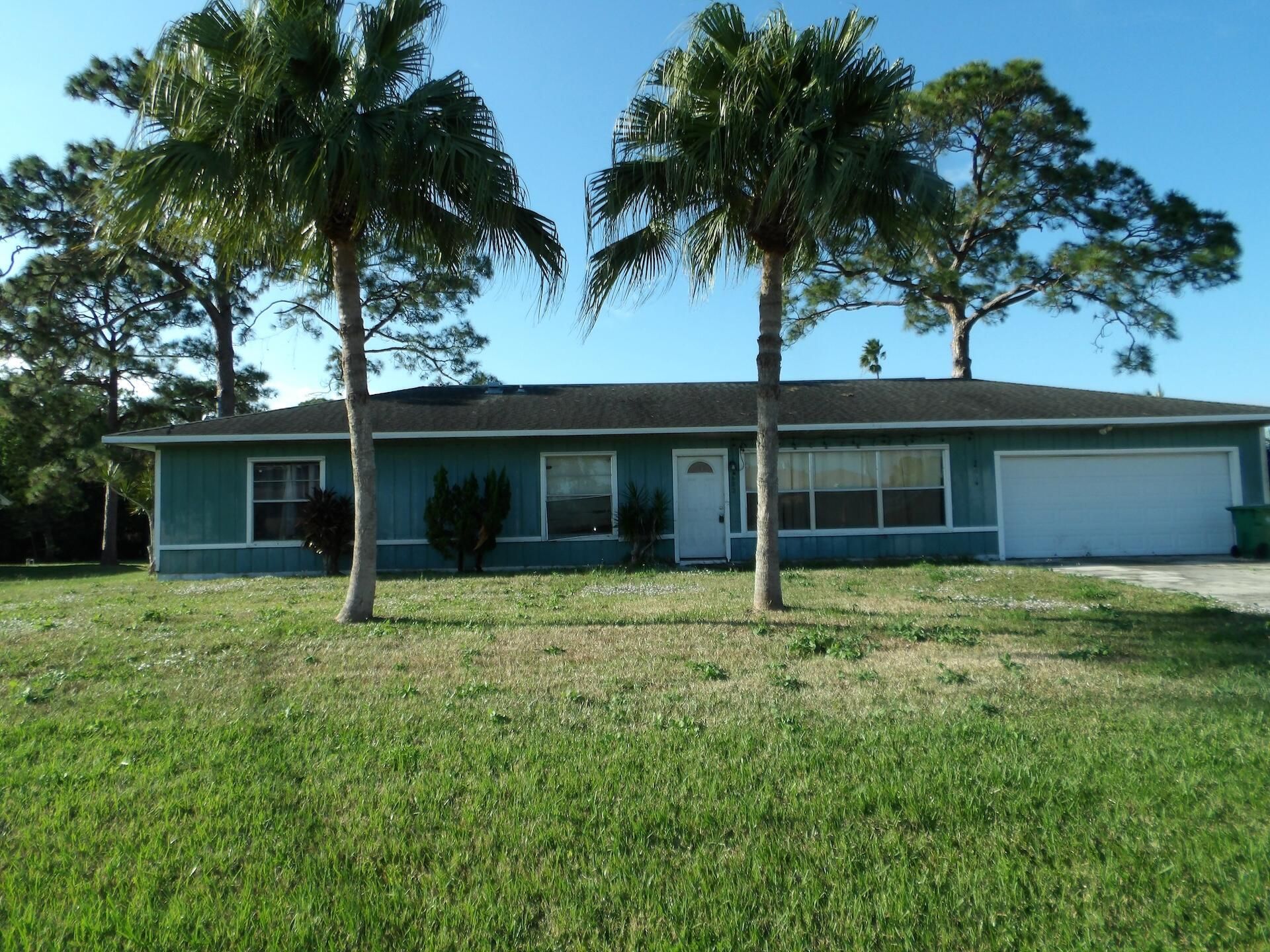 682 NW Cardinal Drive, Port Saint Lucie, FL 34983 Photo