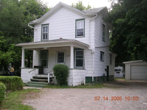 625 Division , Adrian, MI 49221