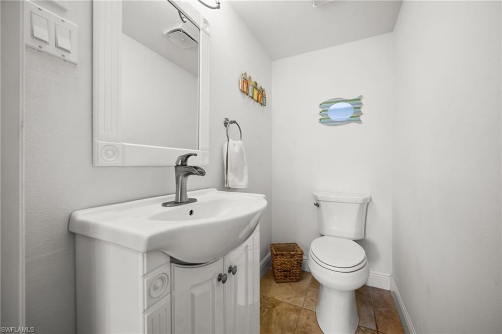 4803 SW Santa Barbara Ct, Unit 8, Cape Coral, FL 33914 Photo