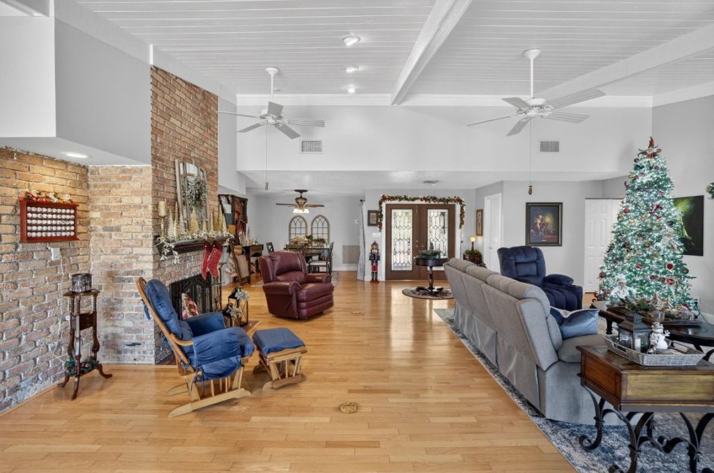 7409 Corkwood Ter, Tamarac, FL 33321 Photo