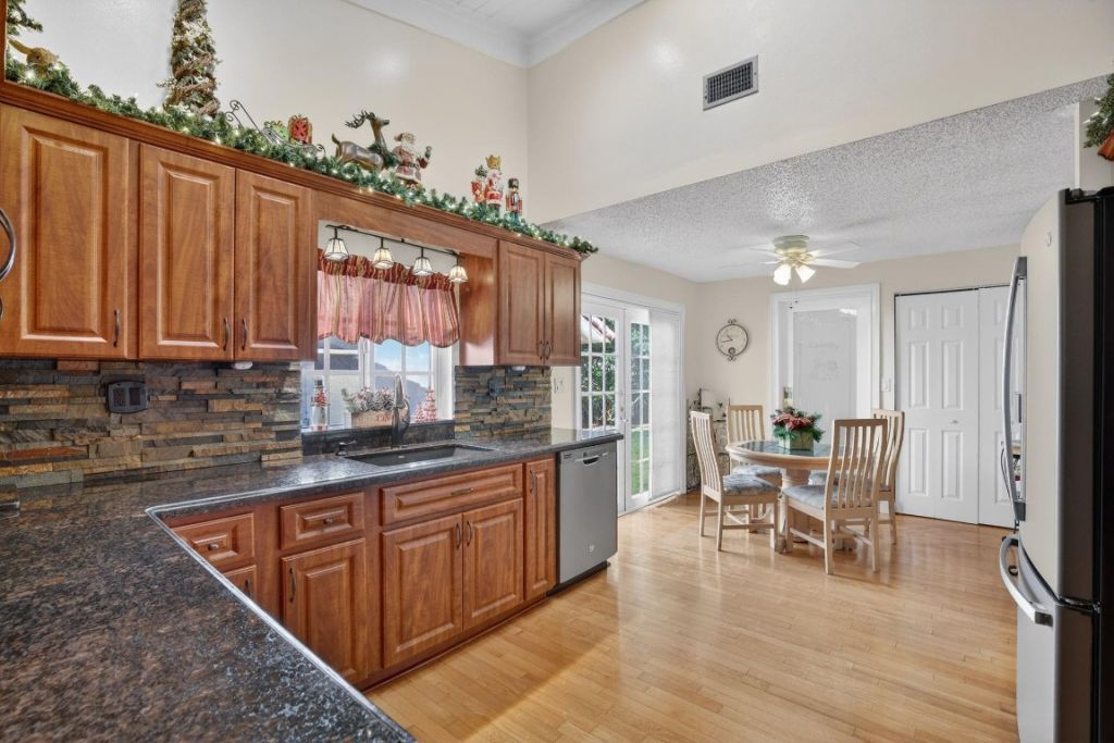 7409 Corkwood Ter, Tamarac, FL 33321 Photo