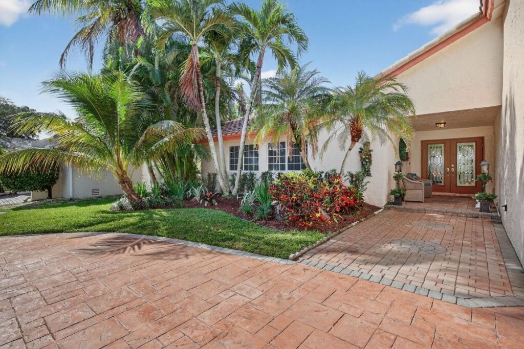 7409 Corkwood Ter, Tamarac, FL 33321 Photo