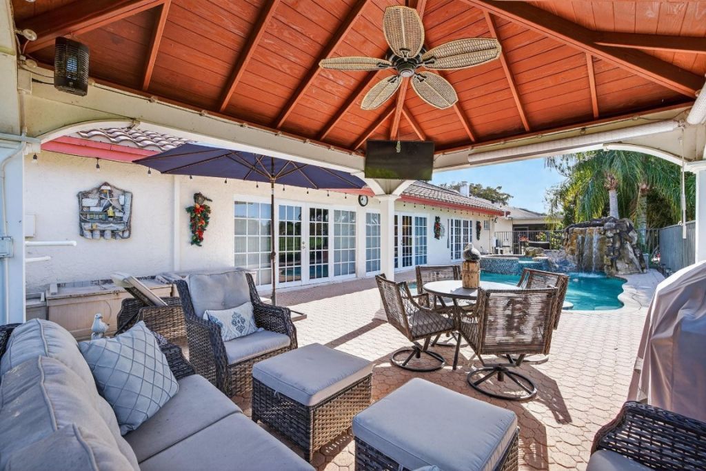 7409 Corkwood Ter, Tamarac, FL 33321 Photo