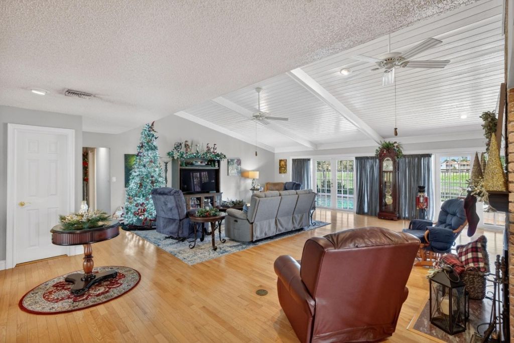 7409 Corkwood Ter, Tamarac, FL 33321 Photo