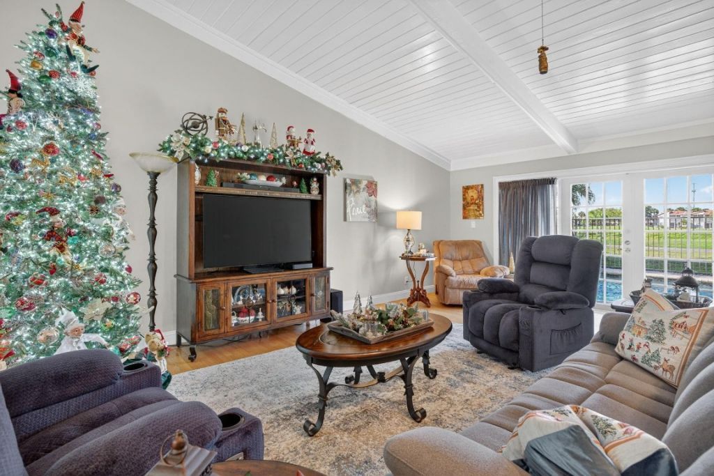 7409 Corkwood Ter, Tamarac, FL 33321 Photo