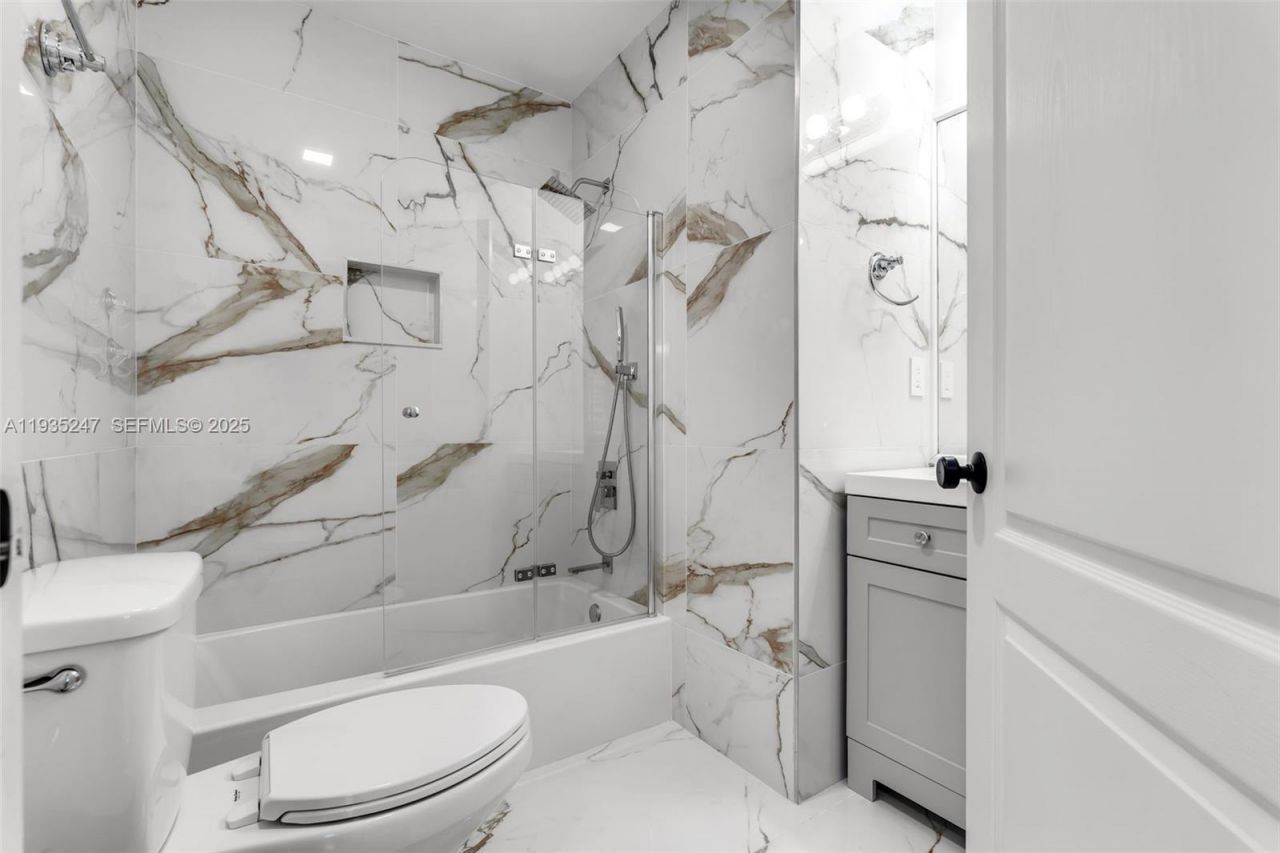 12661 SW 143rd Ln, Unit 12661, Miami, FL 33186 Photo